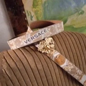 Gold Medusa medallion Versace cream print belt up to size 46 Versace | Accessories | Gold Medusa Medallion Versace Cream  main image 2